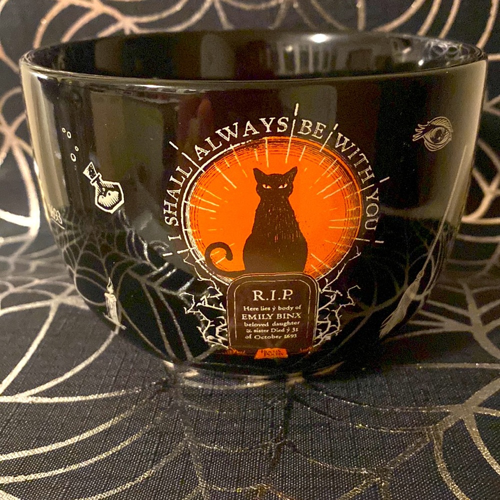 - Hocus Pocus Mug - Picture 3 of 5